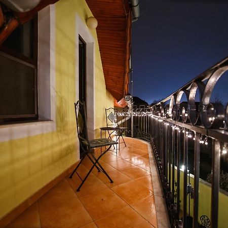 Casa 3 Guesthouse Oradea Dış mekan fotoğraf