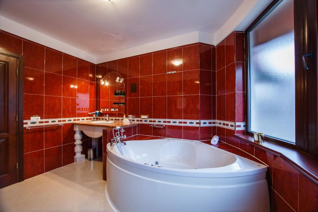 Casa 3 Guesthouse Oradea Dış mekan fotoğraf